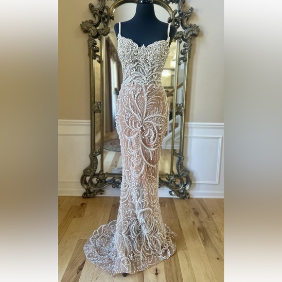 Dresses & Skirts - Crystal Beaded Engagement Bridal Sweetheart Neckline Custom Gown Beige Size 4